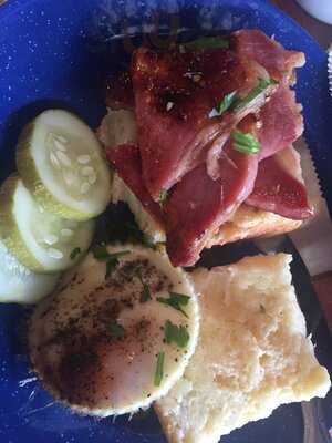 Bang Bang Pie & Biscuits