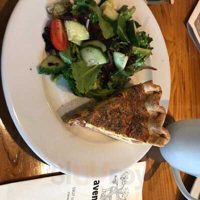 Avenue Cafe