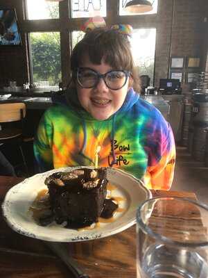 Pie Tap Pizza Workshop + Bar