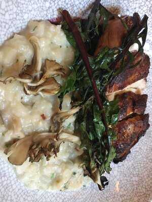 Metropole Restaurant At 21c Museum Hotel