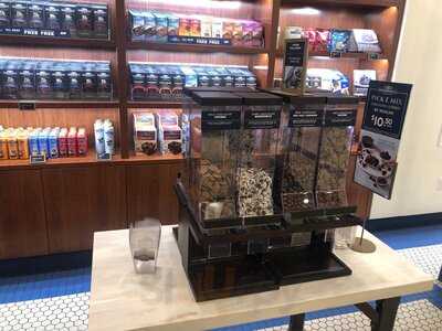 Ghirardelli Ice Cream & Chocolate Shop