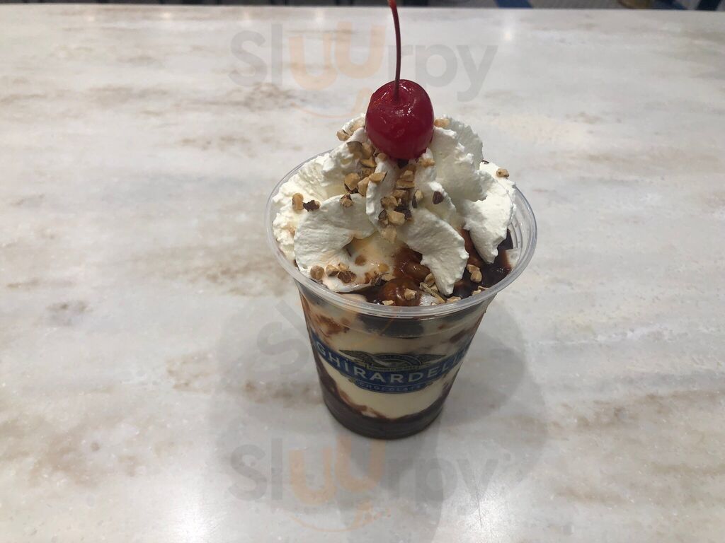 Ghirardelli Ice Cream & Chocolate Shop