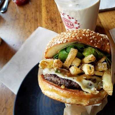 Roam Artisan Burgers