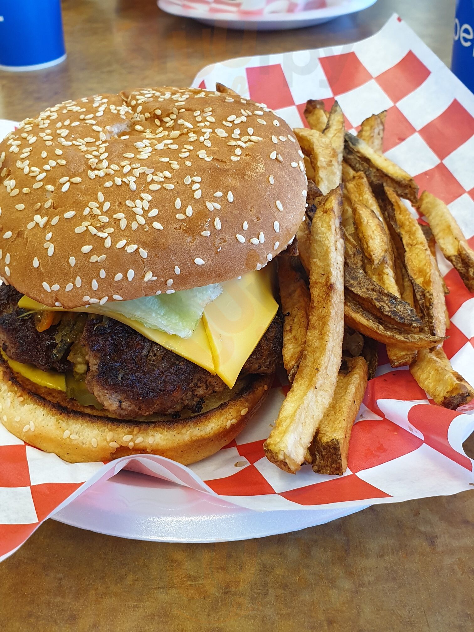 Laguna Burger - 66 Pit Stop