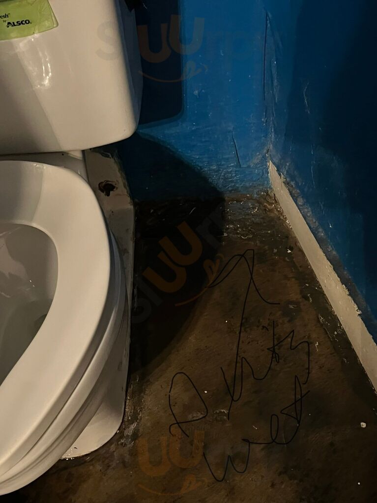 Tito's Restaurant Y Cantina