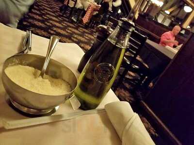 Maggiano's Little Italy