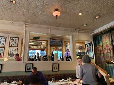 Higgins Restaurant And Bar