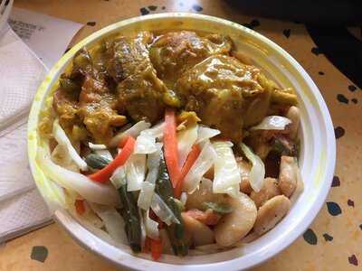 Flavas International Grill