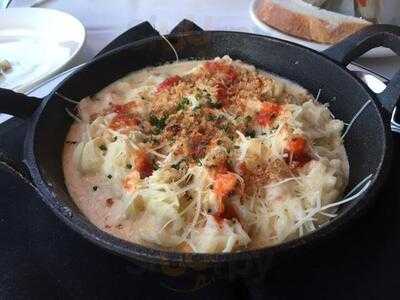 Salty's On The Columbia River