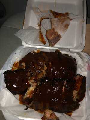 Tom's Barbecue & Deli