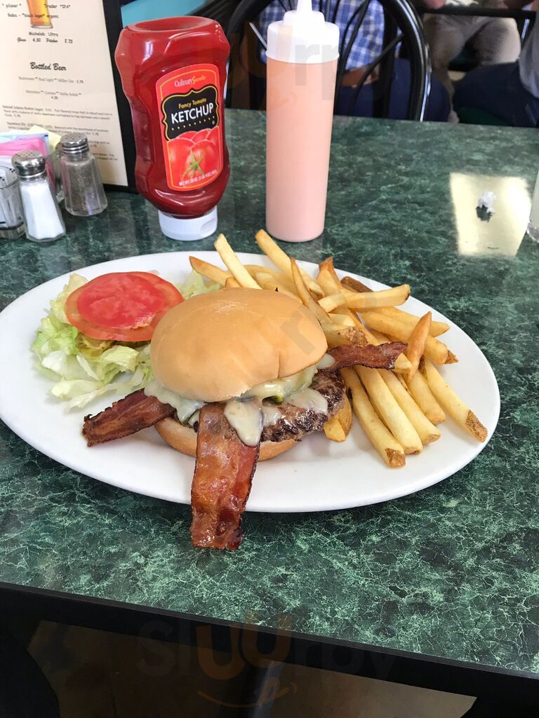 Roberts Restaurant & Deli