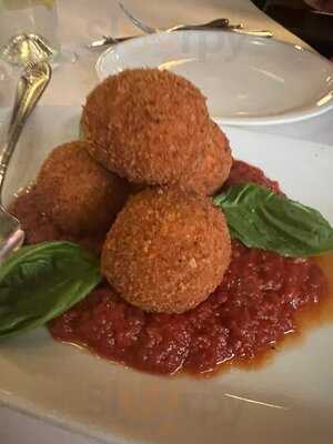 Nora's Italian Cuisine