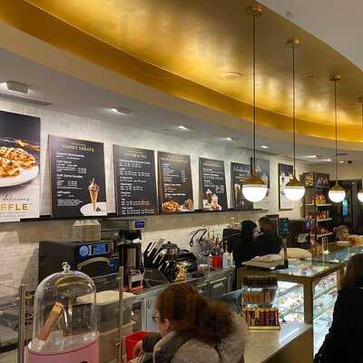 Godiva Chocolatier - Rockefeller Plaza