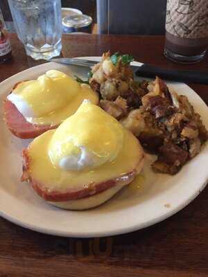 Zell's - An American Cafe