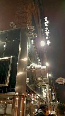 Jim's Steaks South St.