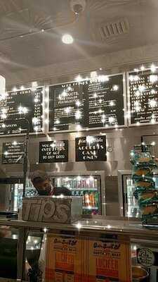 Jim's Steaks South St.