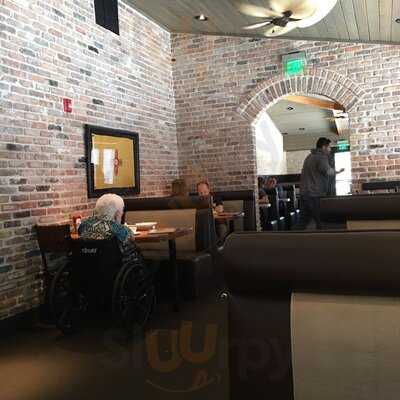 Cheddar's Scratch Kitchen