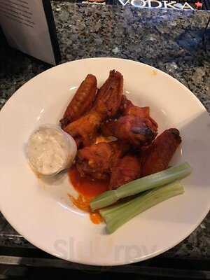 Frank & Nic's West End Grille