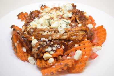 Frank & Nic's West End Grille