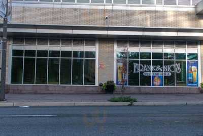 Frank & Nic's West End Grille