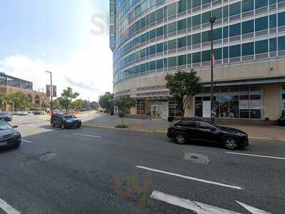 Frank & Nic's West End Grille