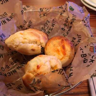 Jim 'n Nick's Bar-b-q