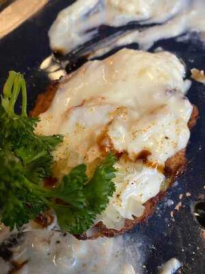 Captain James Crabhouse & Restaurant