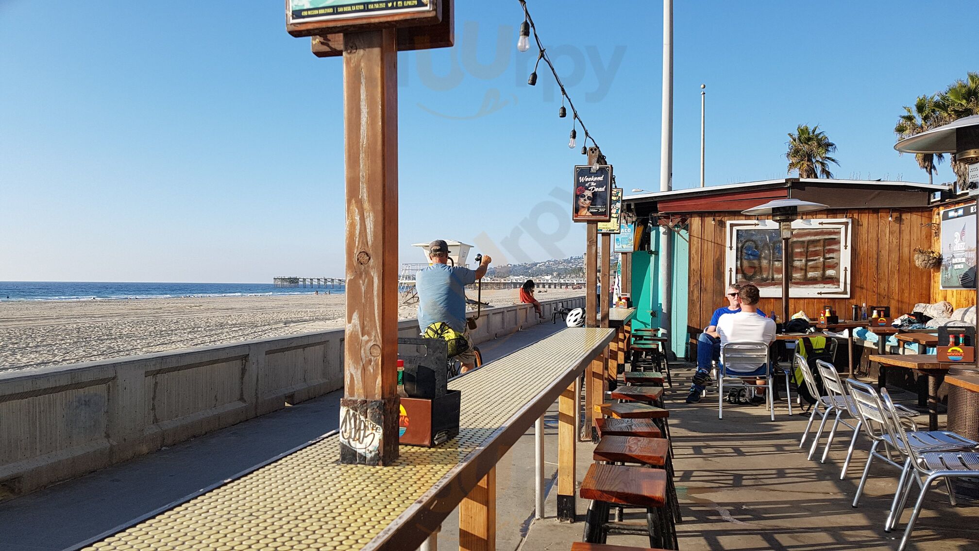 Woody's Breakfast And Burgers