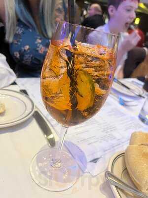 The Oceanaire Seafood Room