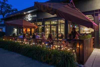 Avenues Bistro On Third