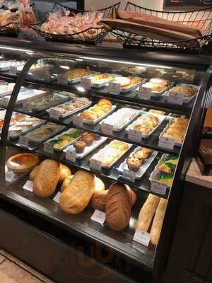 La Madeleine Country French Cafe