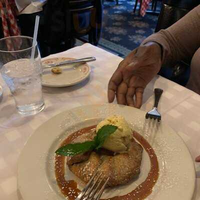 Maggiano's Little Italy