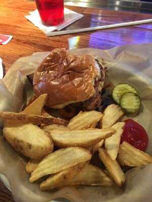 Famous Dave's Bar-b-que