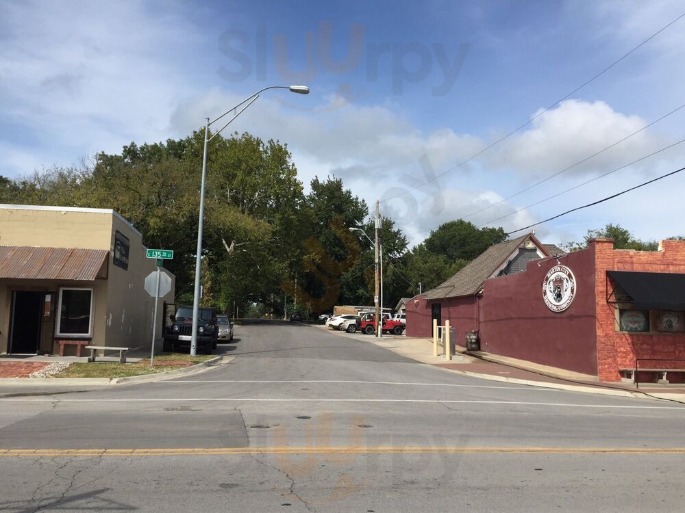 Martin City Brewing Company - The Pizza & Taproom