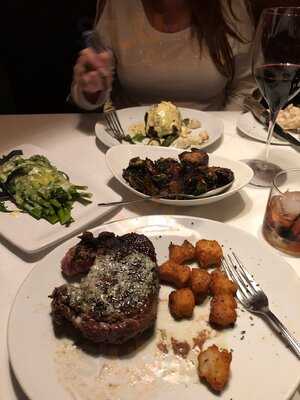 Fleming's Prime Steakhouse & Wine Bar