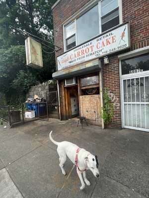 Lloyd's Carrot Cake Shop
