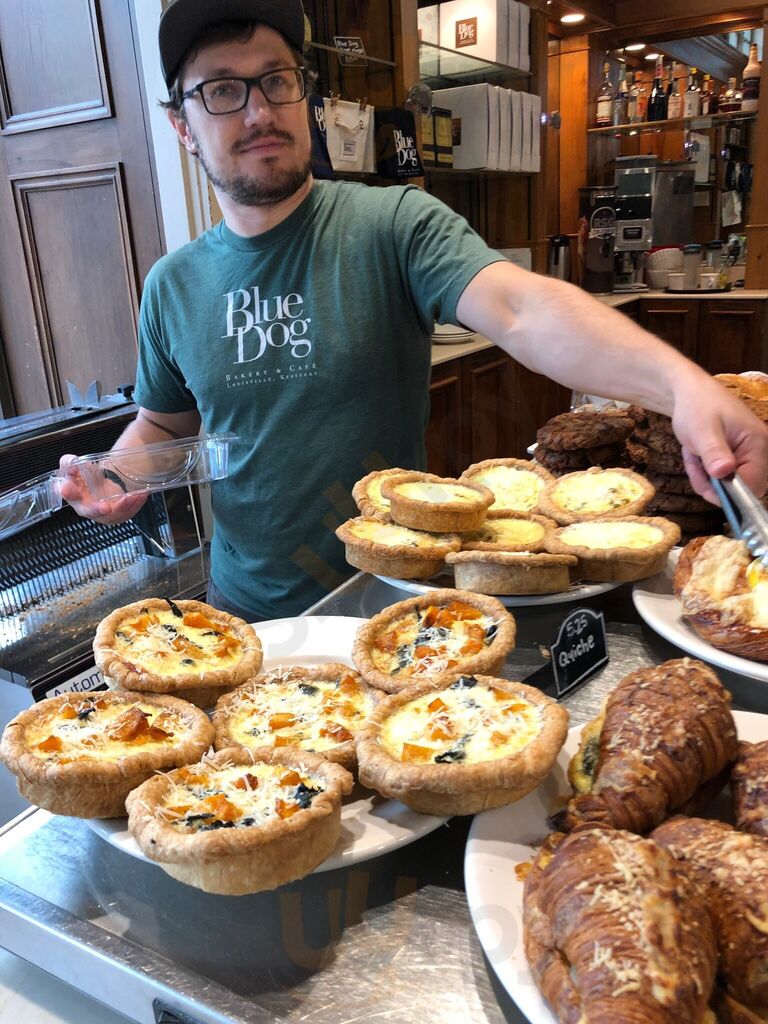 Blue Dog Bakery & Cafe