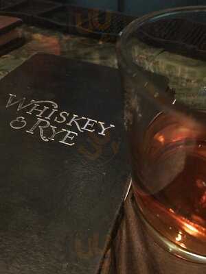Whiskey & Rye