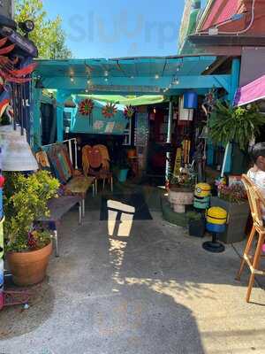 R. Thomas Deluxe Grill