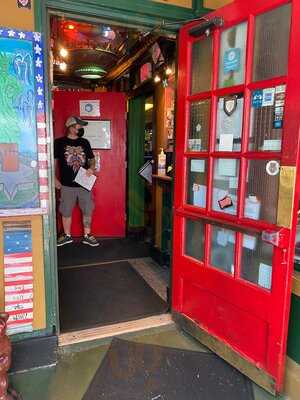 R. Thomas Deluxe Grill