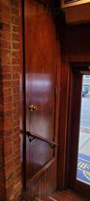 Chiapparelli's Restaurant