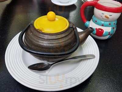 Madhatters Tea House And Cafe