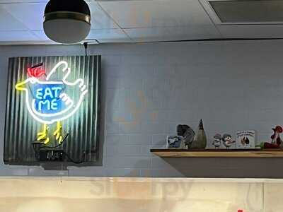 Gus's World Famous Fried Chicken