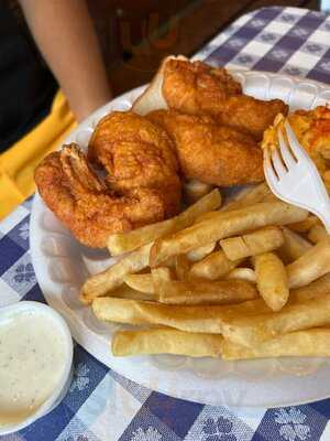 Gus's World Famous Fried Chicken