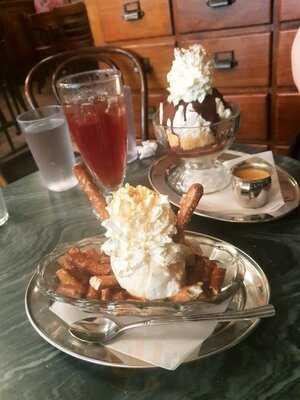 Brooklyn Farmacy & Soda Fountain