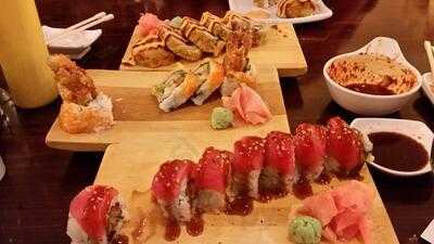 Sunny's Sushi, Steak, & Seafood