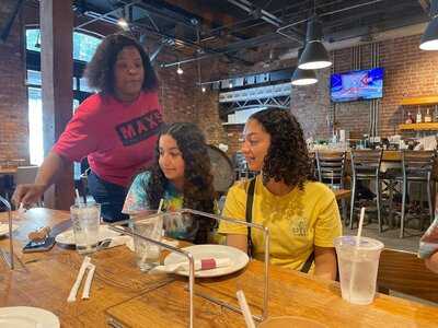 Max's Coal Oven Pizzeria