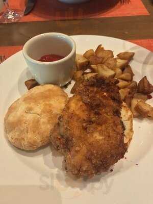 Southern Art & Bourbon Bar