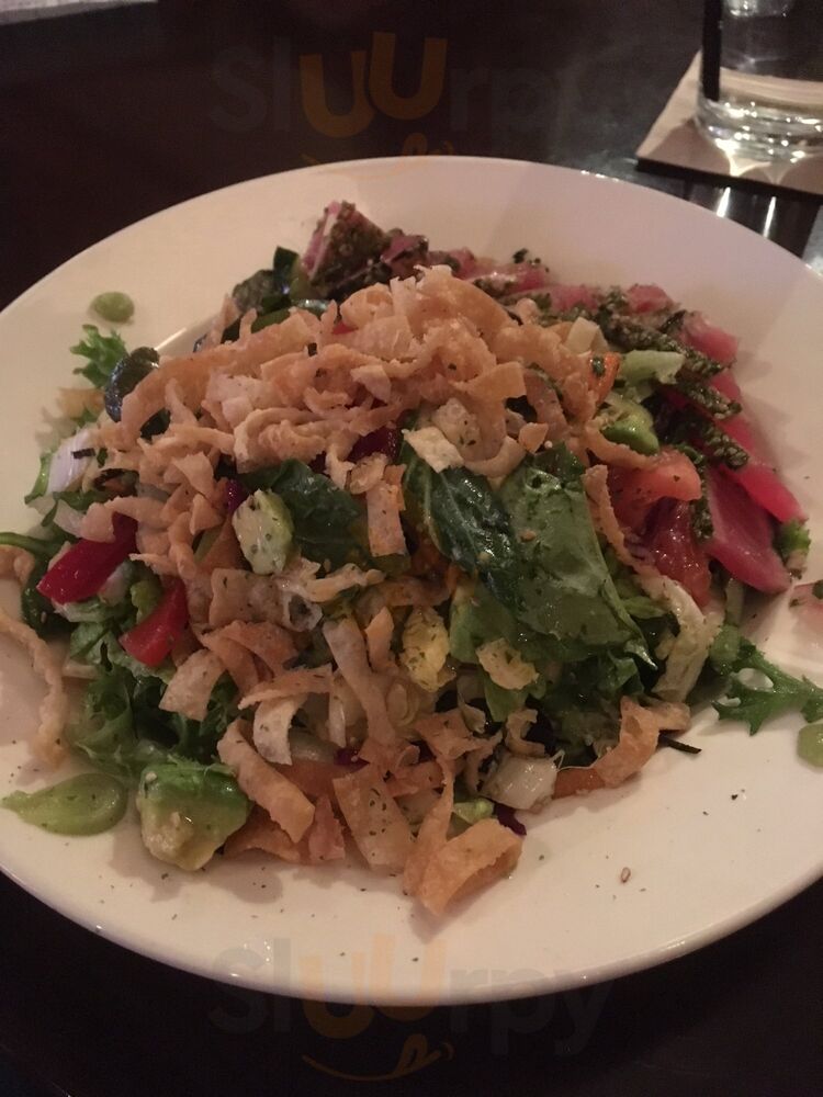 Bj's Restaurant & Brewhouse