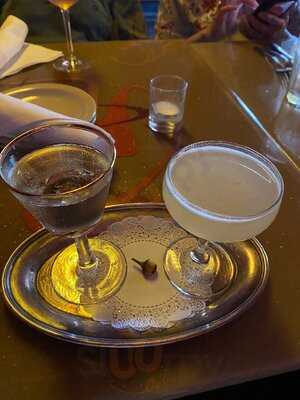 Frazer's Restaurant & Lounge